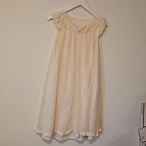 SHADOW LINE SLEEPWEAR   WHITE  Gown  S